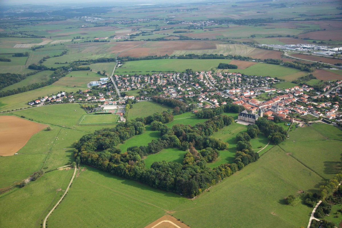 Vue aérienne de Fléville